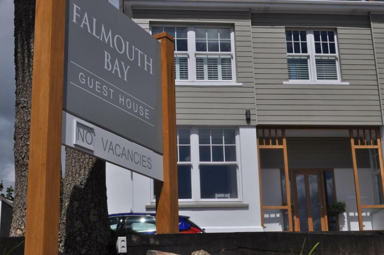 Falmouth Bay Hotel ภายนอก รูปภาพ